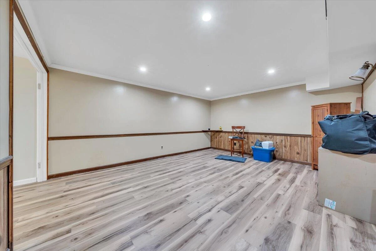 920 Ainsley ST - Photo 38