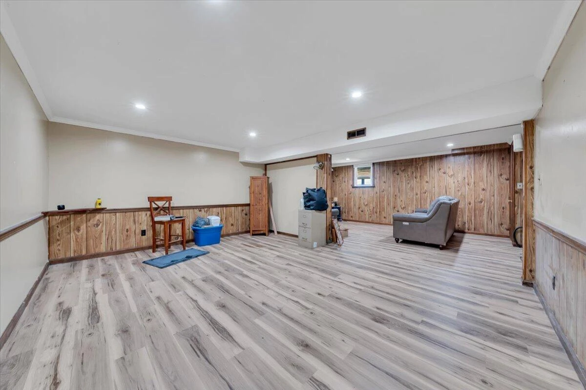 920 Ainsley ST - Photo 40
