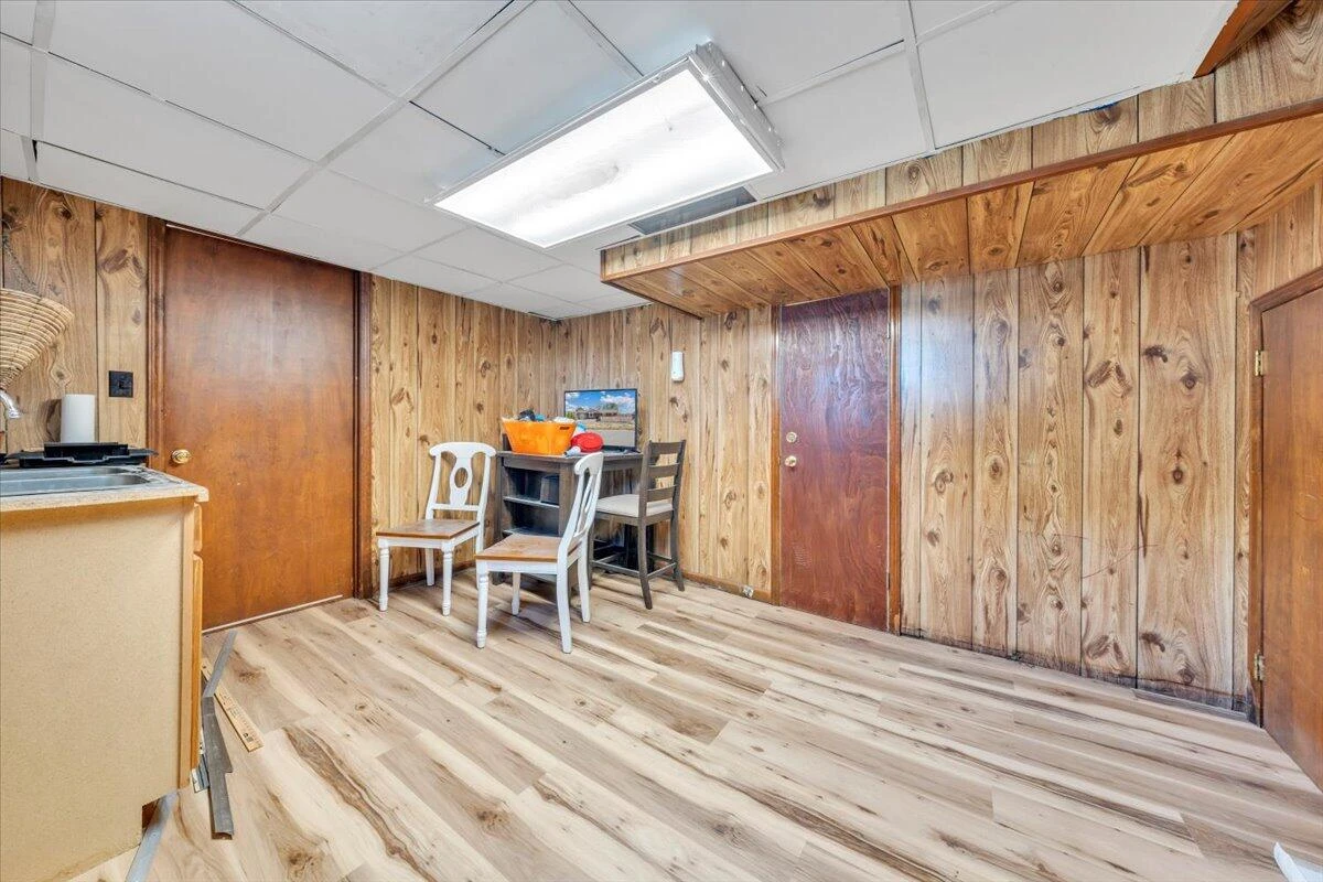 920 Ainsley ST - Photo 41