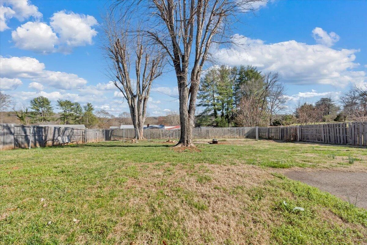 920 Ainsley ST - Photo 50