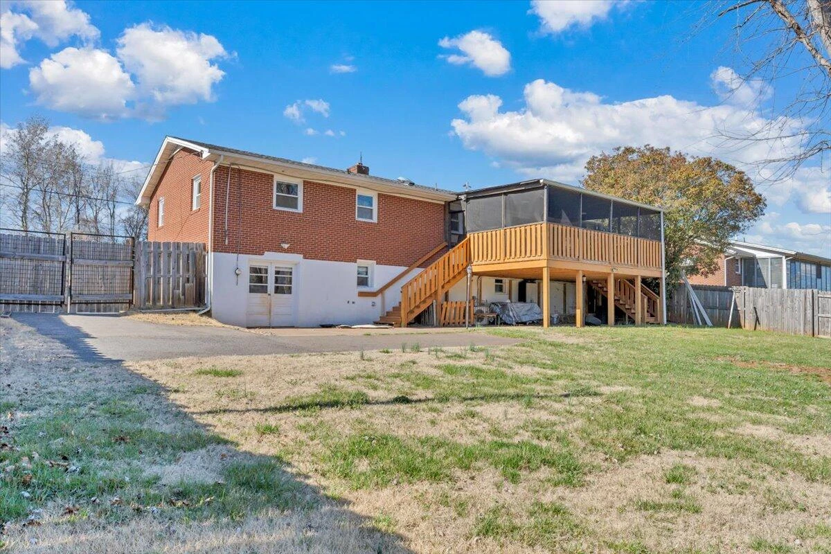 920 Ainsley ST - Photo 52