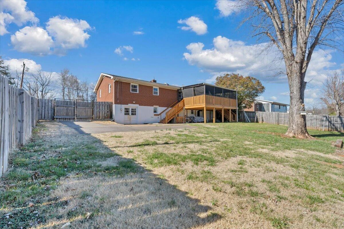 920 Ainsley ST - Photo 53
