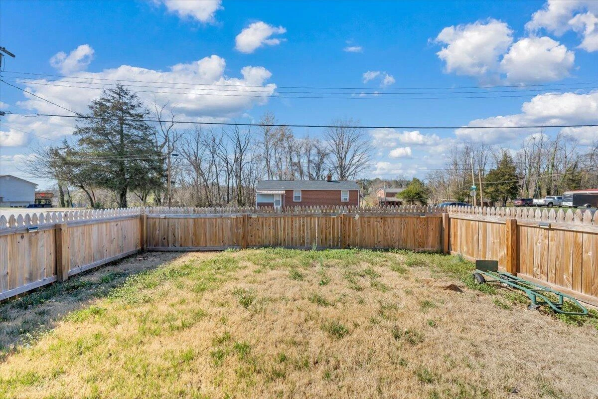 920 Ainsley ST - Photo 58