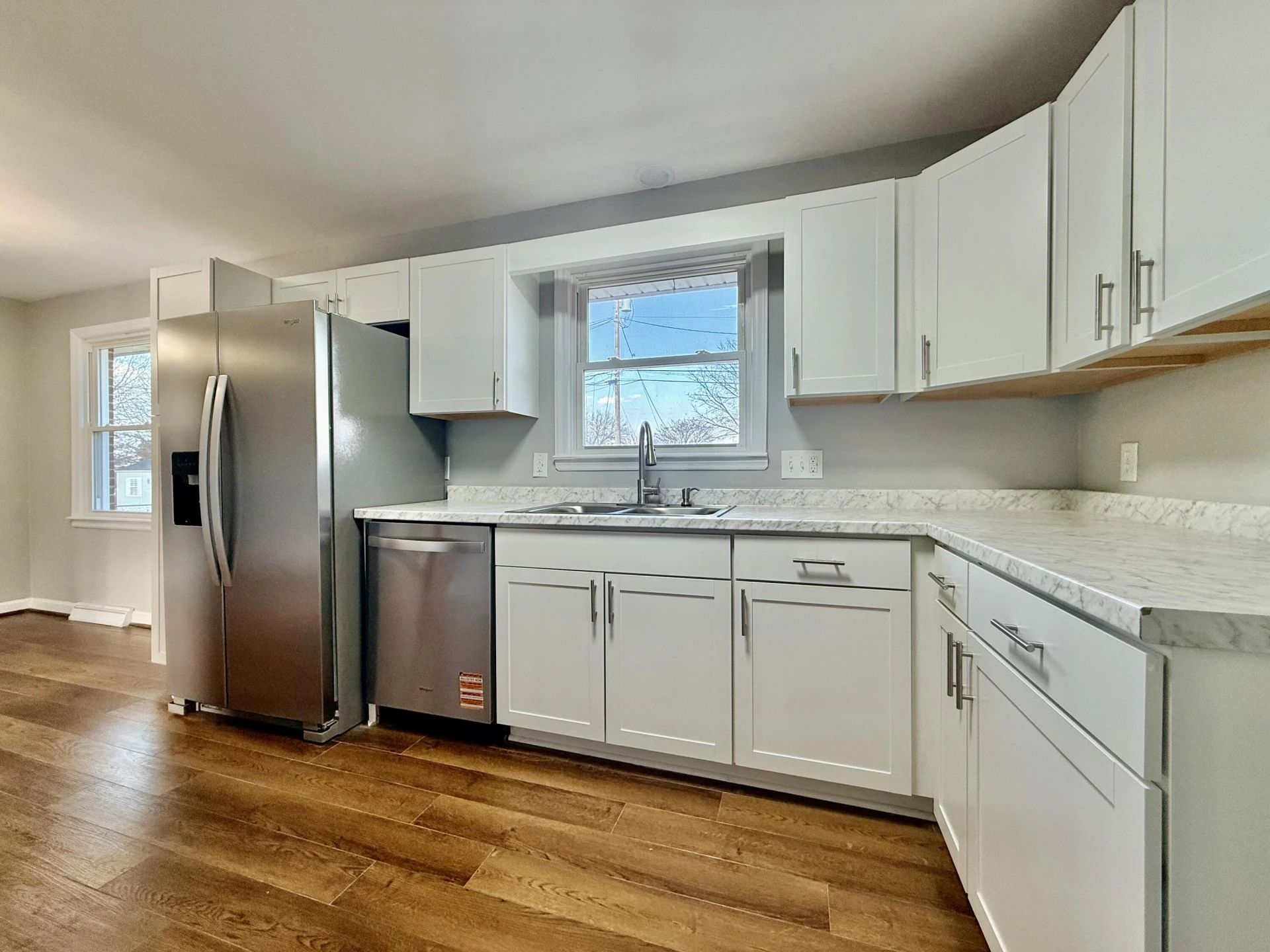 5515 Littleton RD - Photo 3