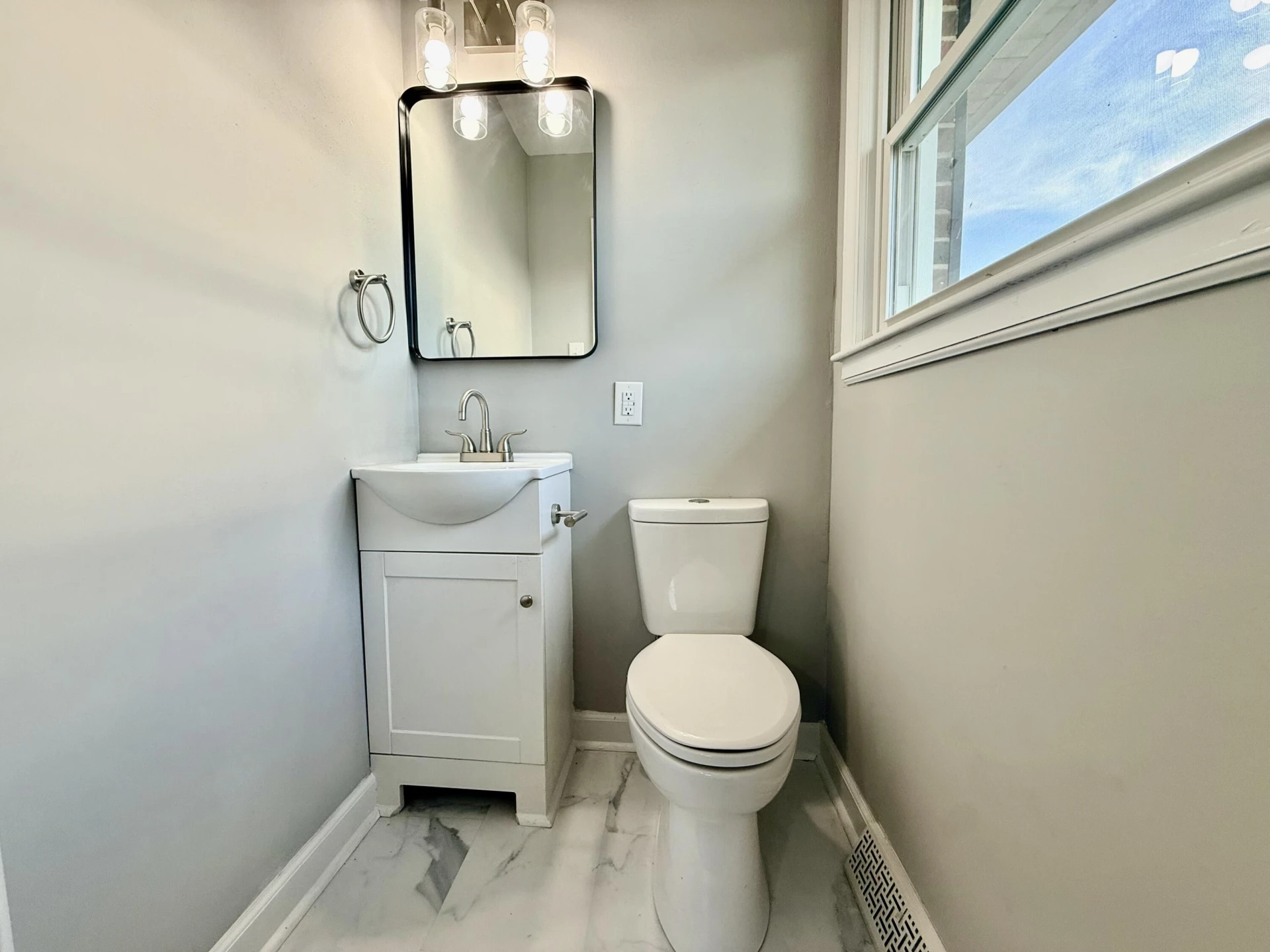 5515 Littleton RD - Photo 7