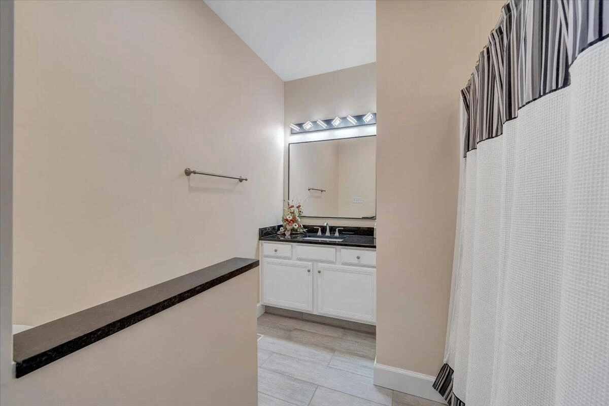 1034 Joffrey DR - Photo 22