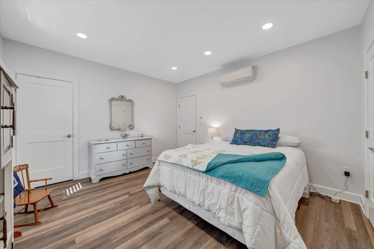 1034 Joffrey DR - Photo 29