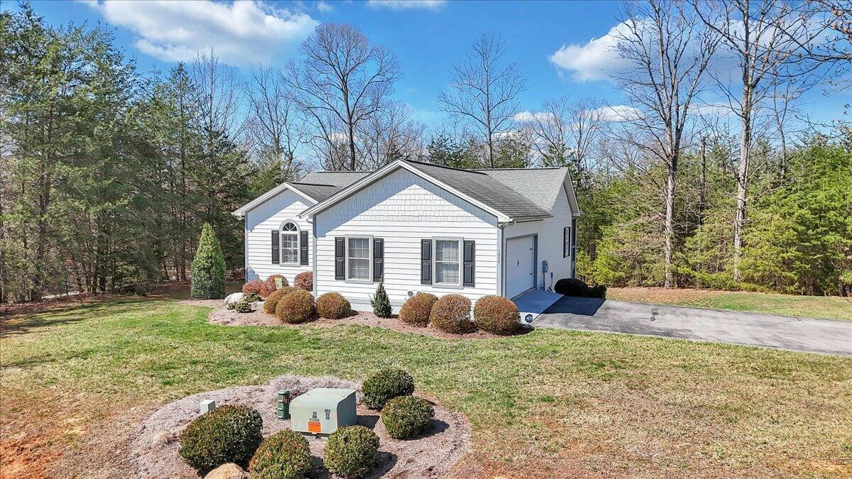 1034 Joffrey DR - Photo 39
