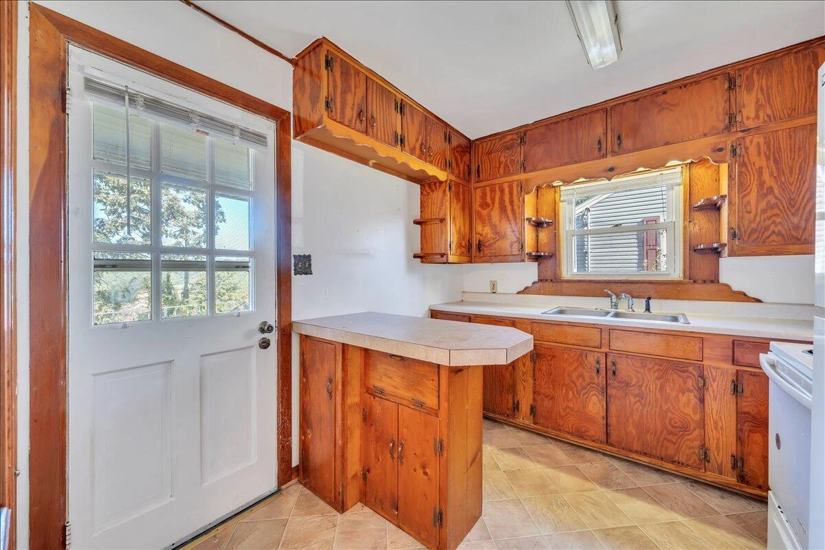 1517 5th ST - Photo 17