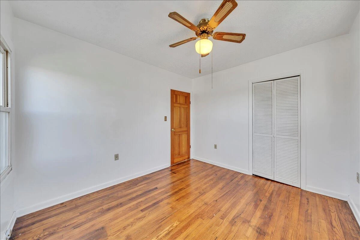 1517 5th ST - Photo 20