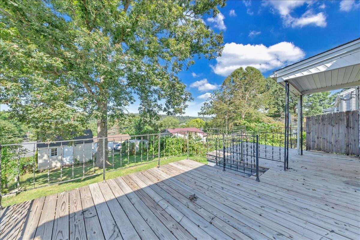 1517 5th ST - Photo 39
