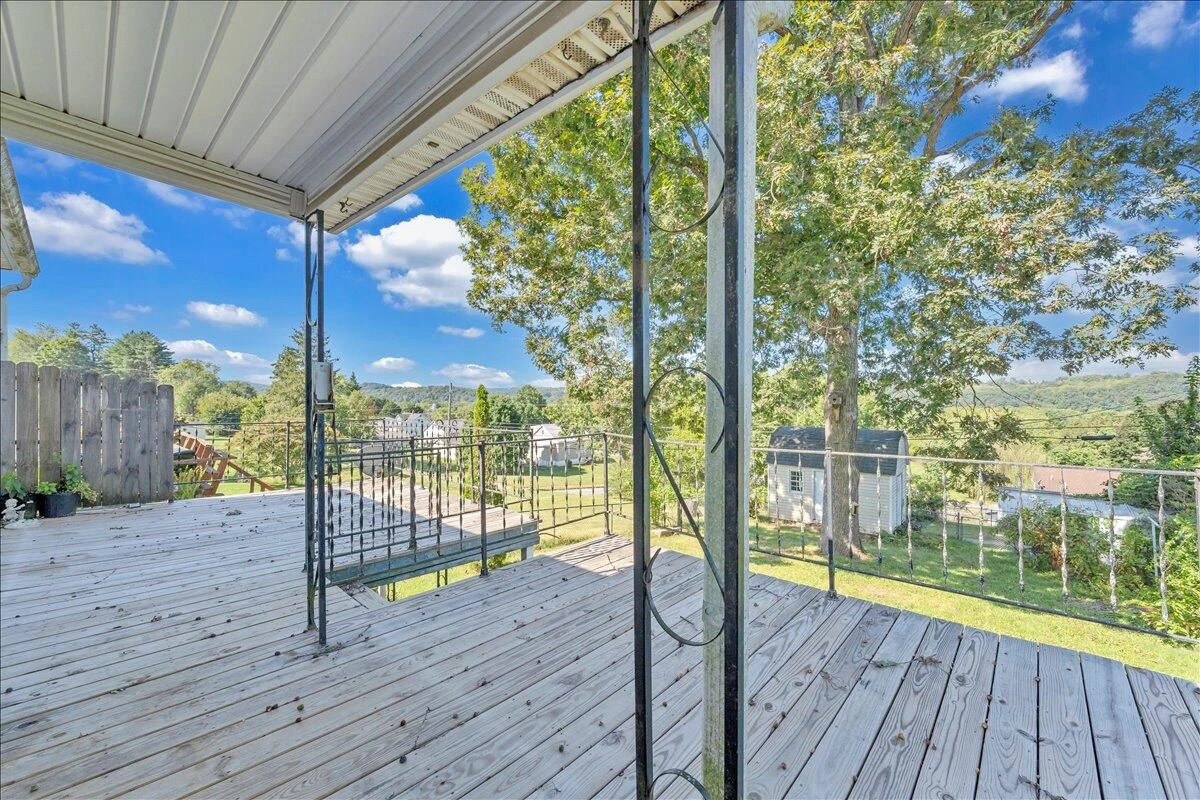 1517 5th ST - Photo 41