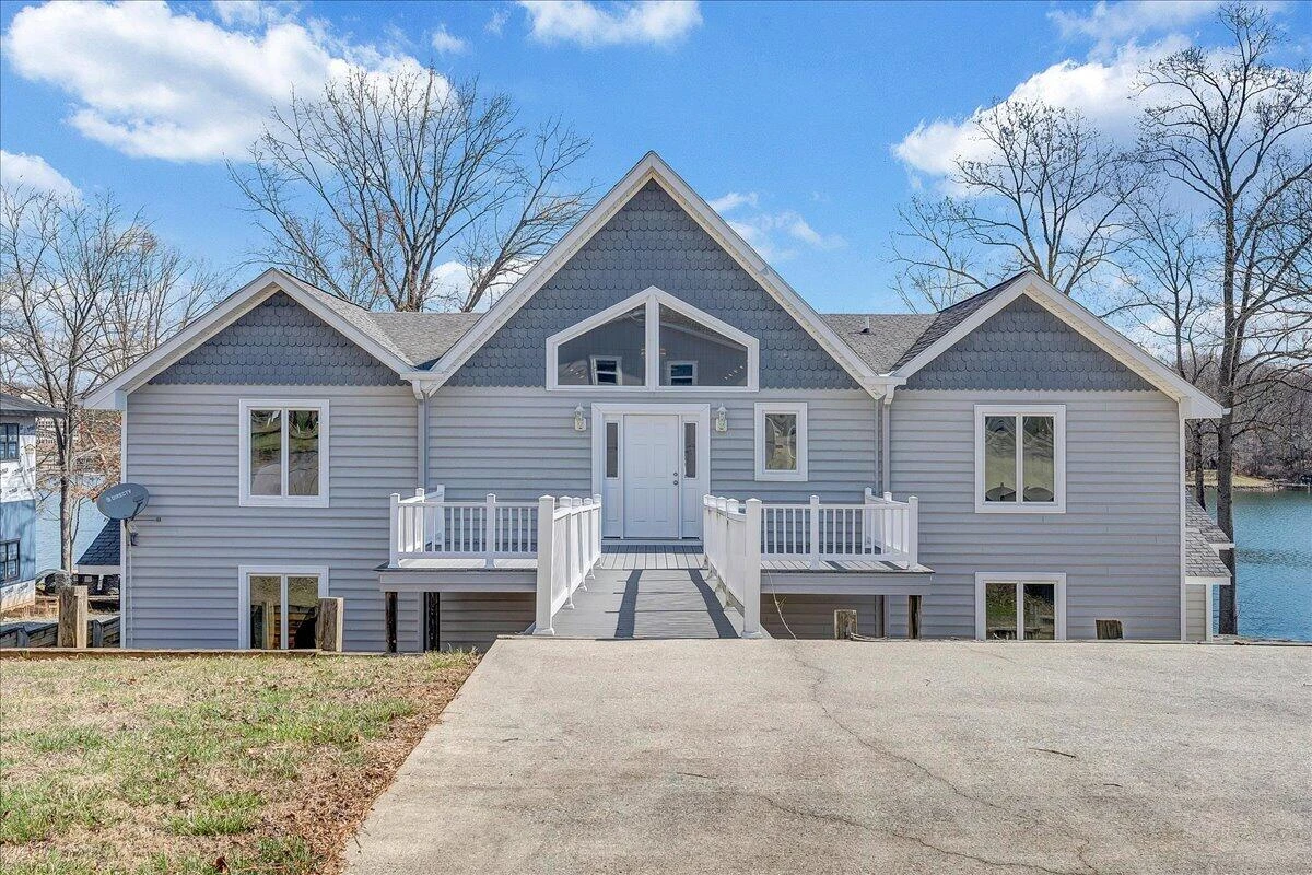 312 Spring DR - Photo 18