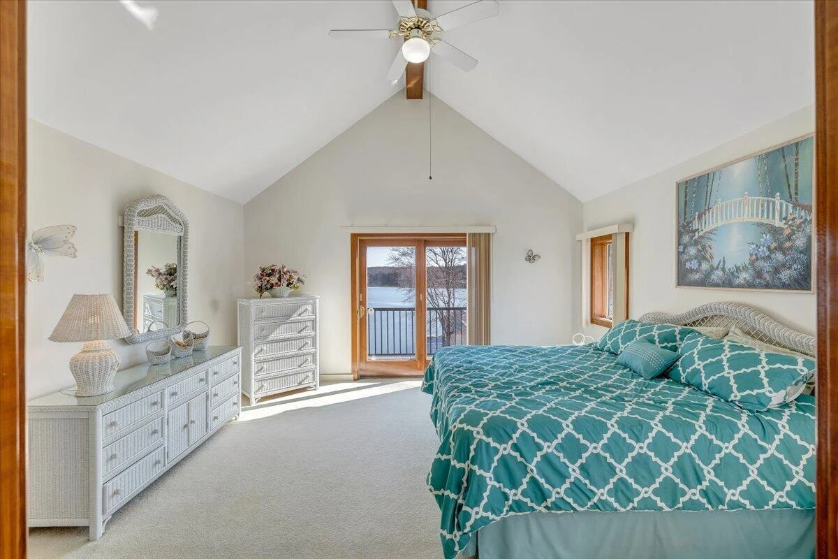 312 Spring DR - Photo 24