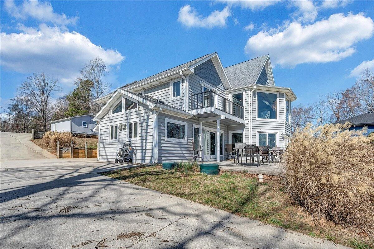 312 Spring DR - Photo 61