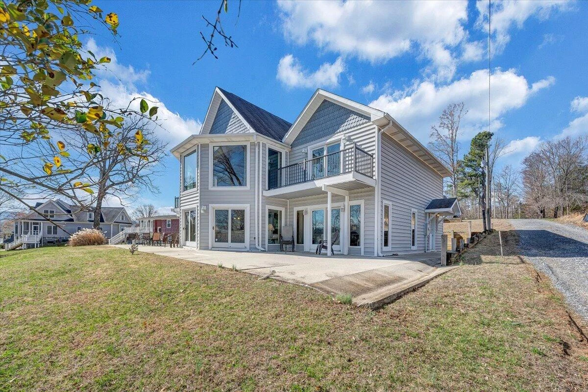 312 Spring DR - Photo 66