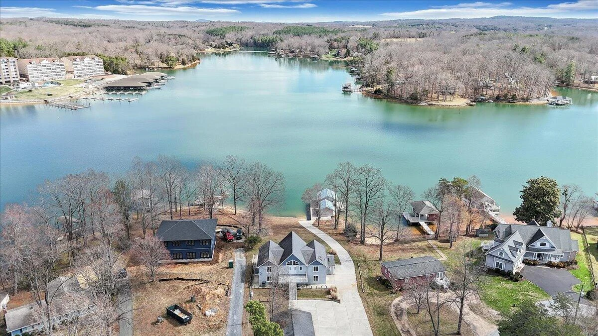 312 Spring DR - Photo 77