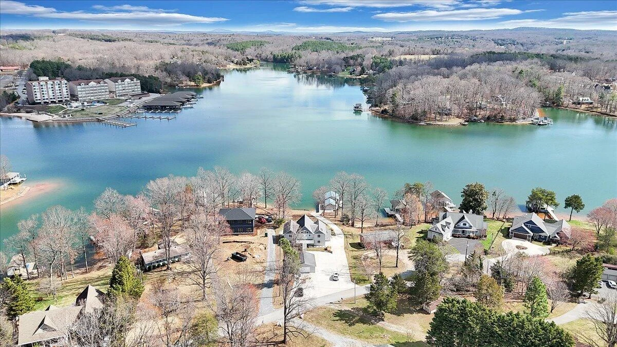 312 Spring DR - Photo 78