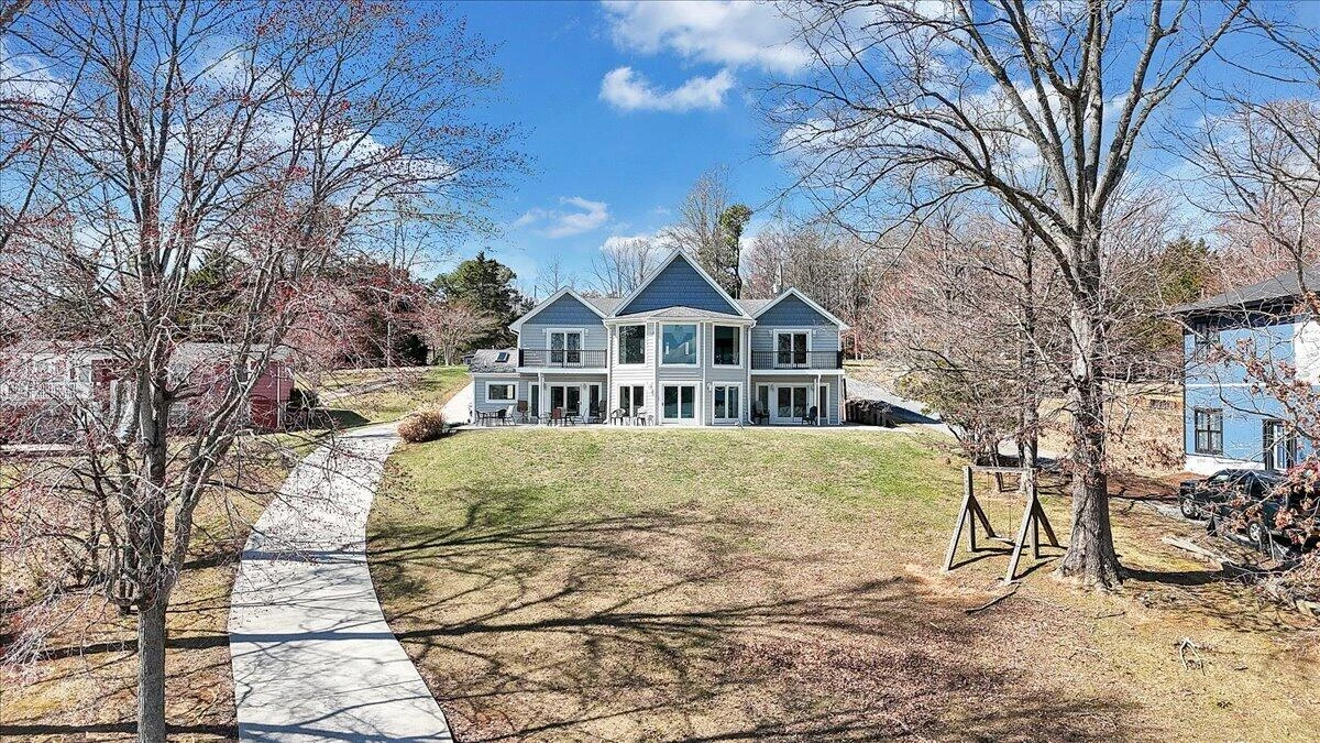 312 Spring DR - Photo 87