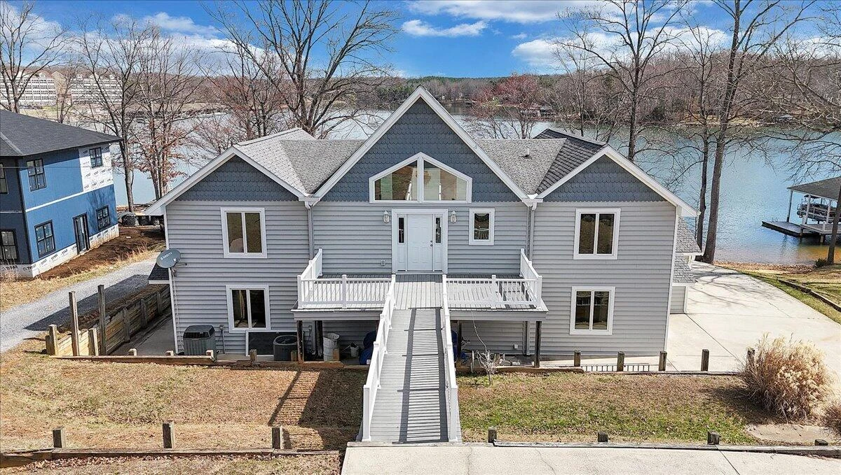 312 Spring DR - Photo 98