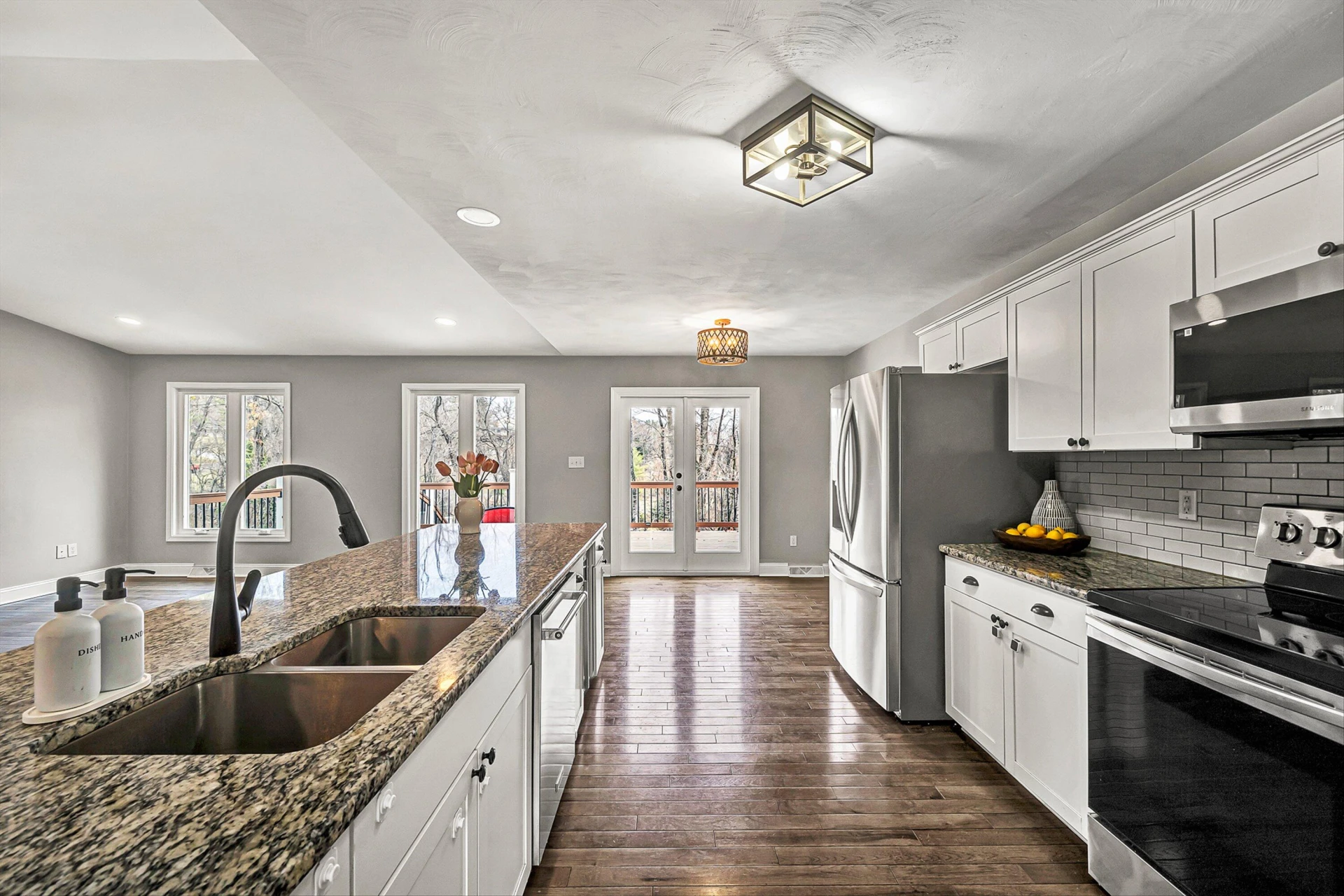 6124 Saddleridge CIR - Photo 22
