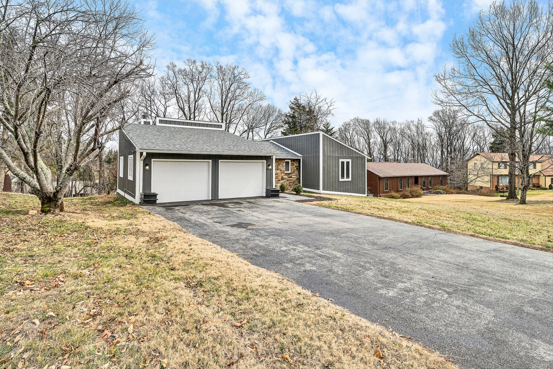 6124 Saddleridge CIR - Photo 5