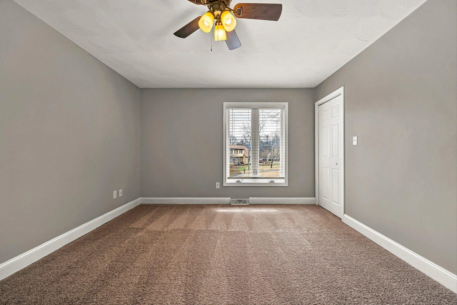 6124 Saddleridge CIR - Photo 36