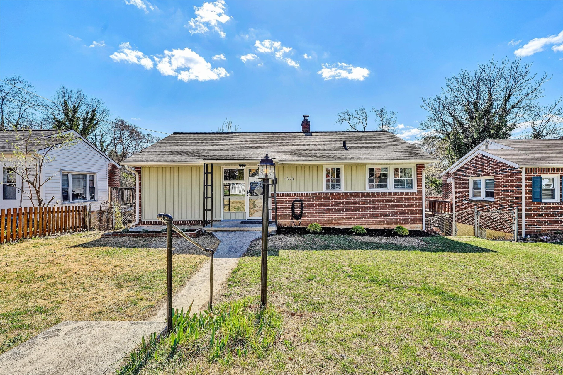 1210 Howbert AVE SW - Photo 40