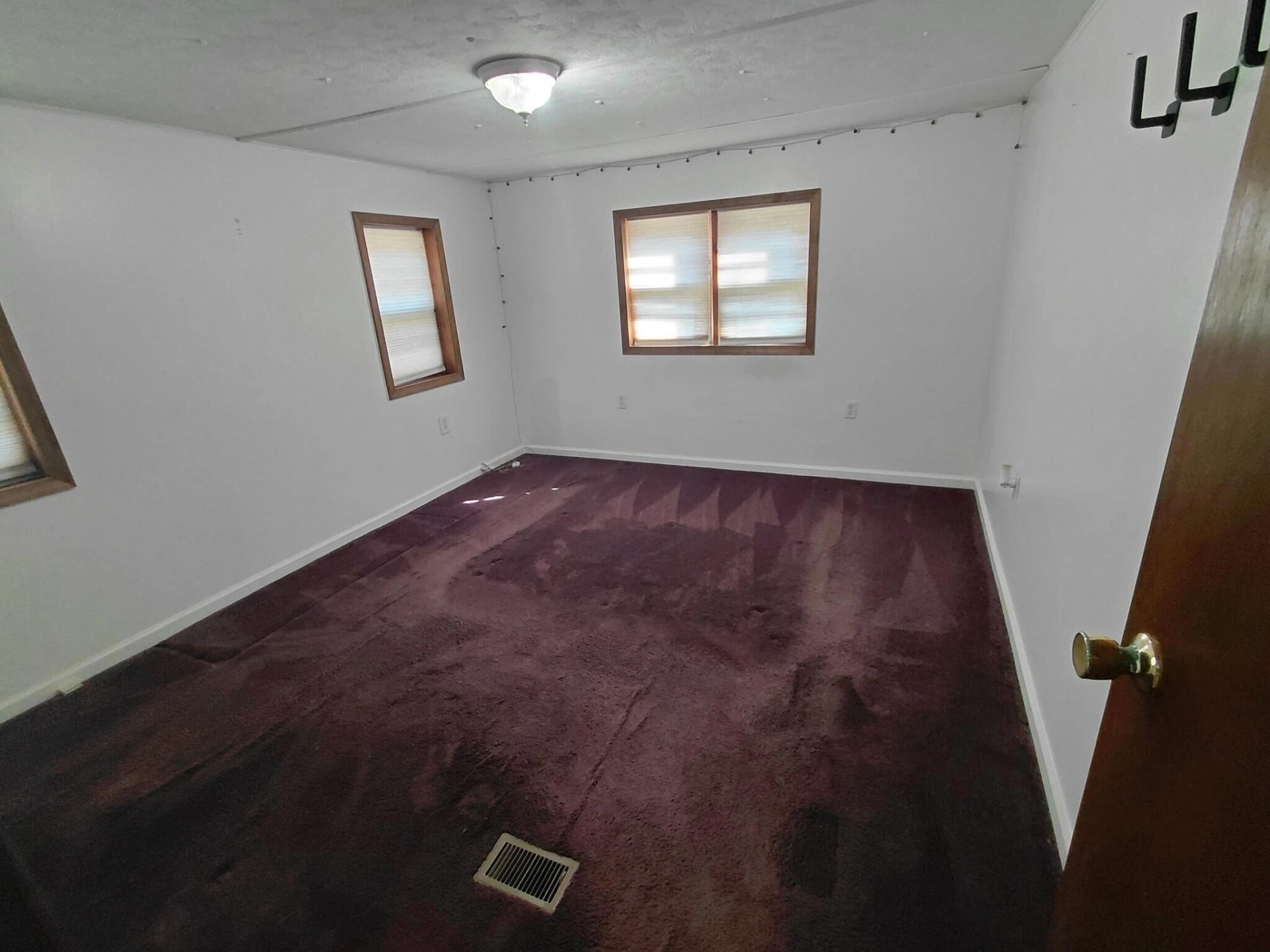33 James River TER - Photo 12
