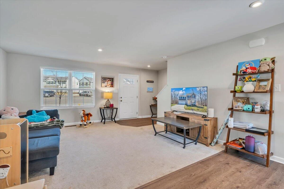 102 Ethan CT - Photo 11