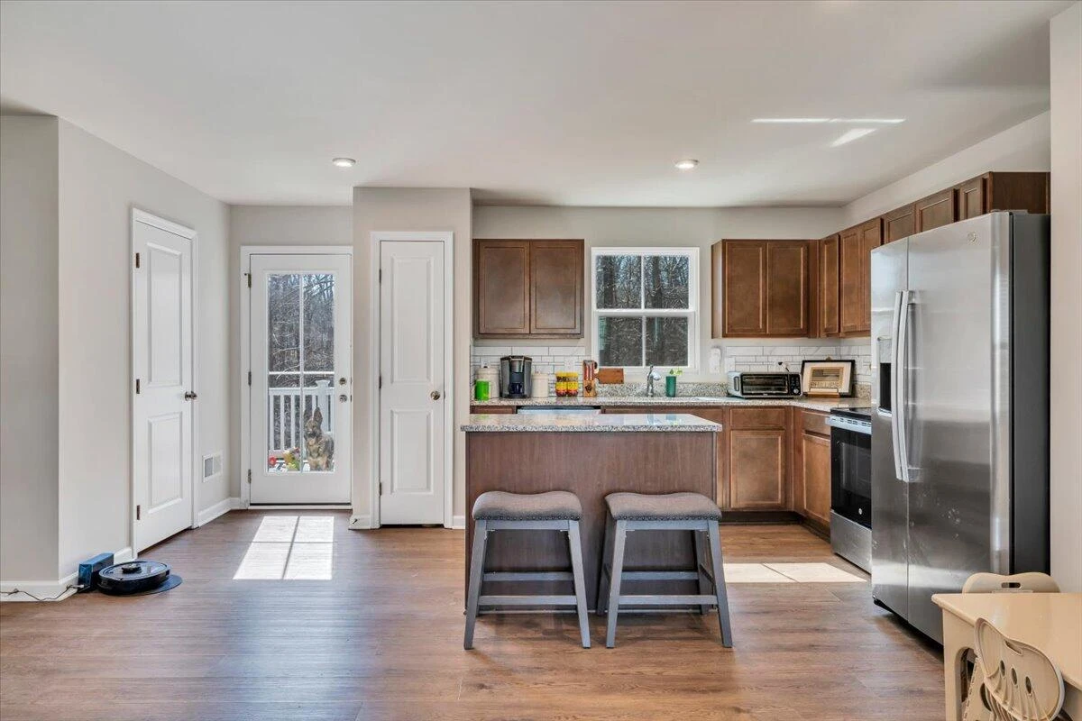 102 Ethan CT - Photo 12