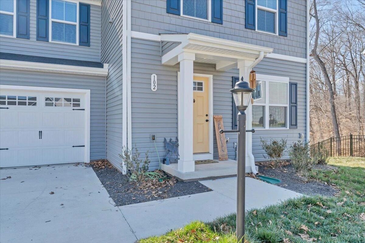 102 Ethan CT - Photo 3