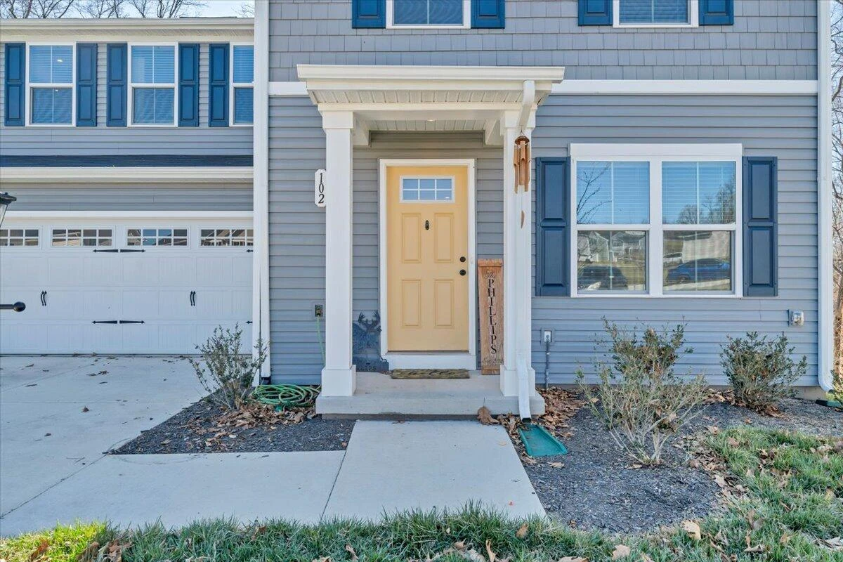 102 Ethan CT - Photo 4