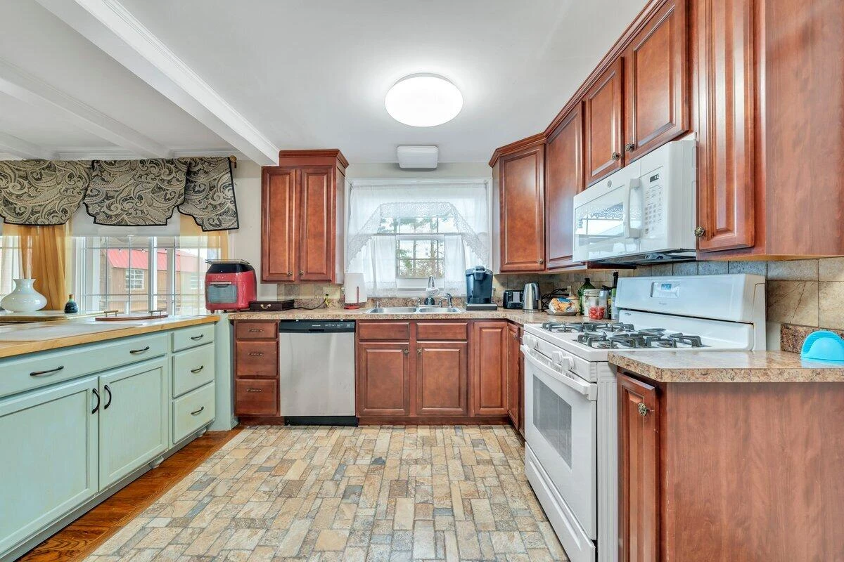 70 Vantage RD - Photo 12