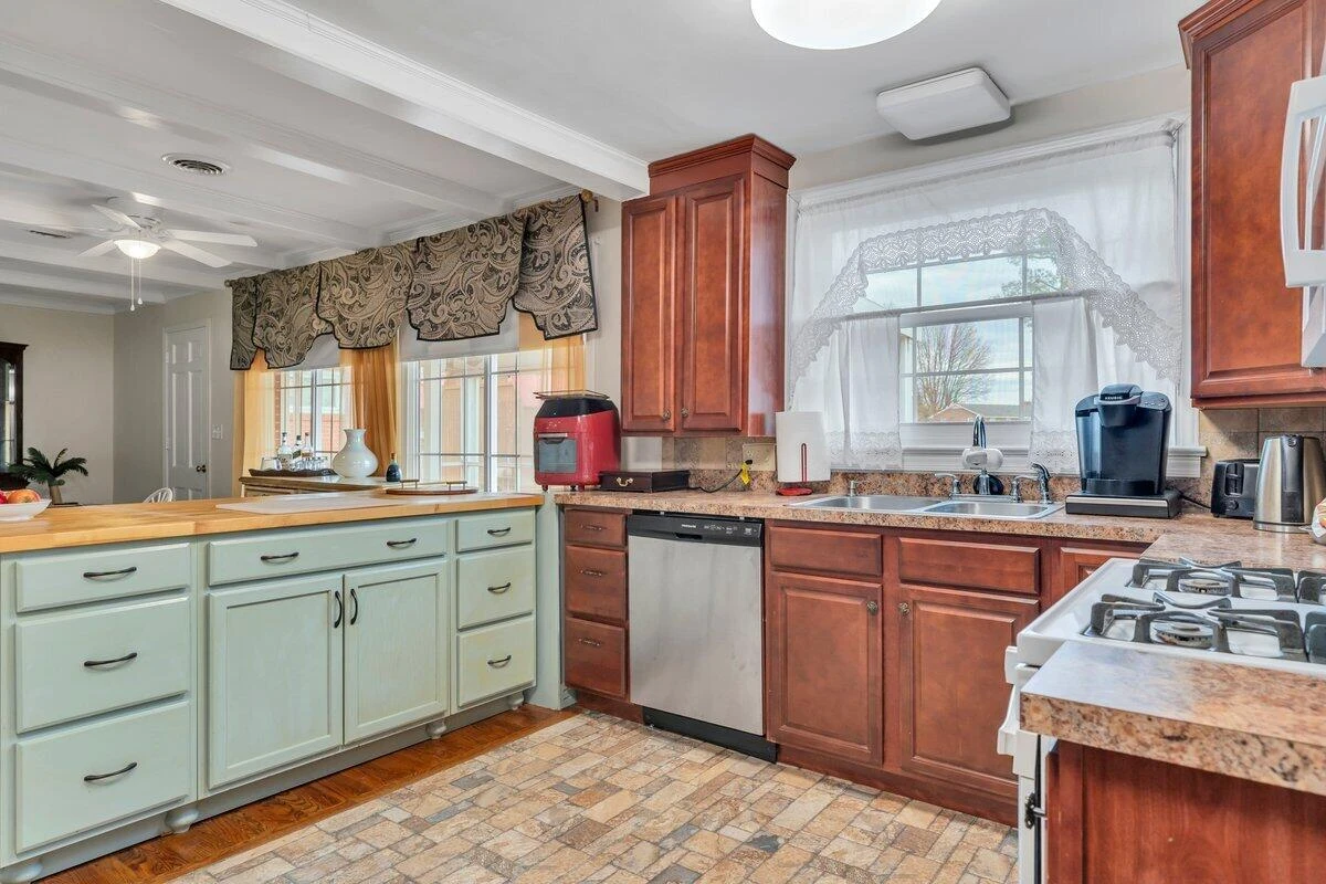 70 Vantage RD - Photo 14