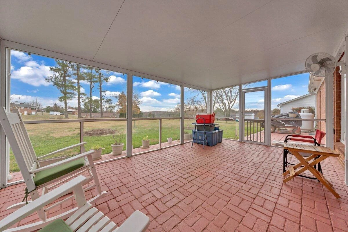 70 Vantage RD - Photo 34