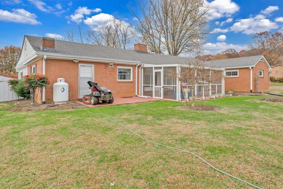 70 Vantage RD - Photo 39