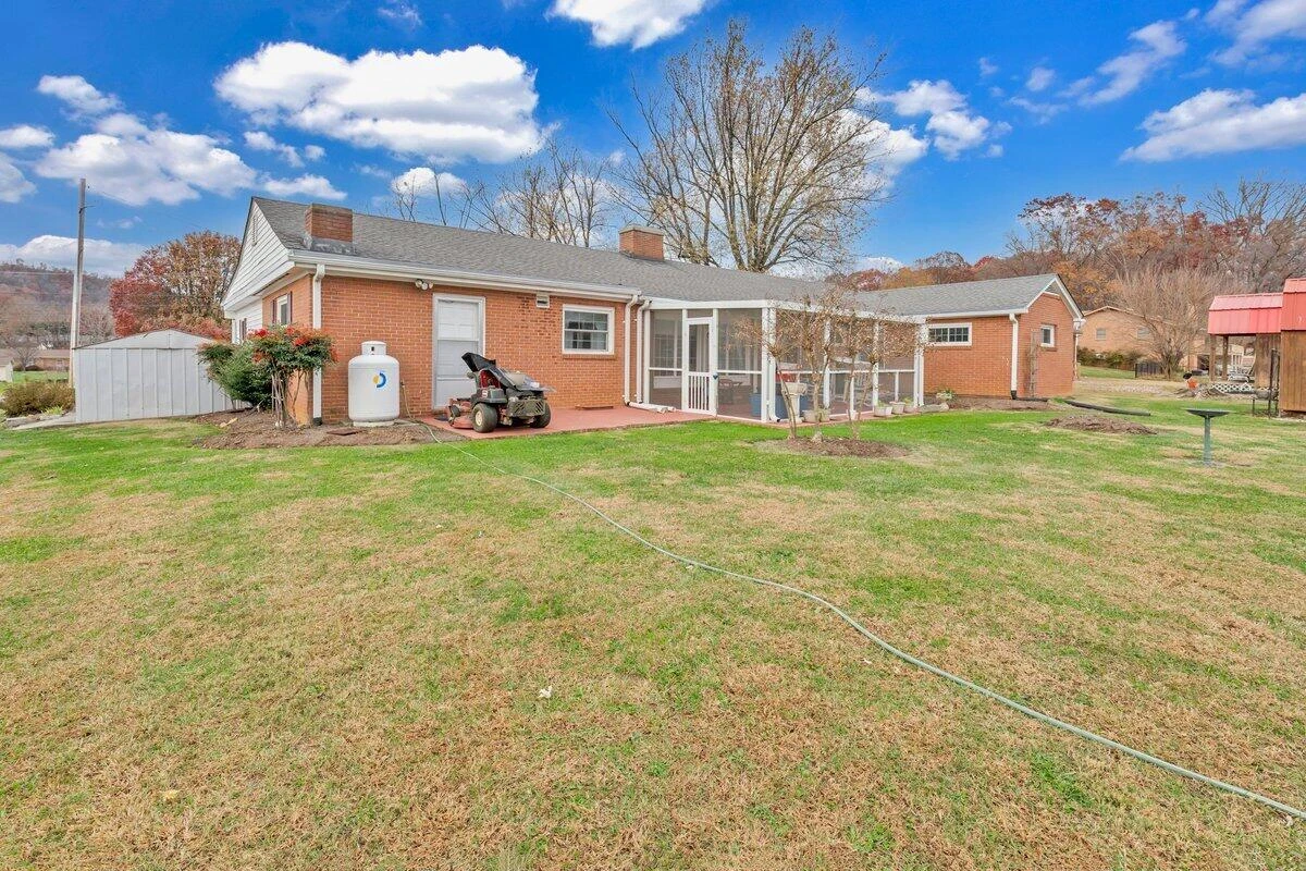 70 Vantage RD - Photo 40