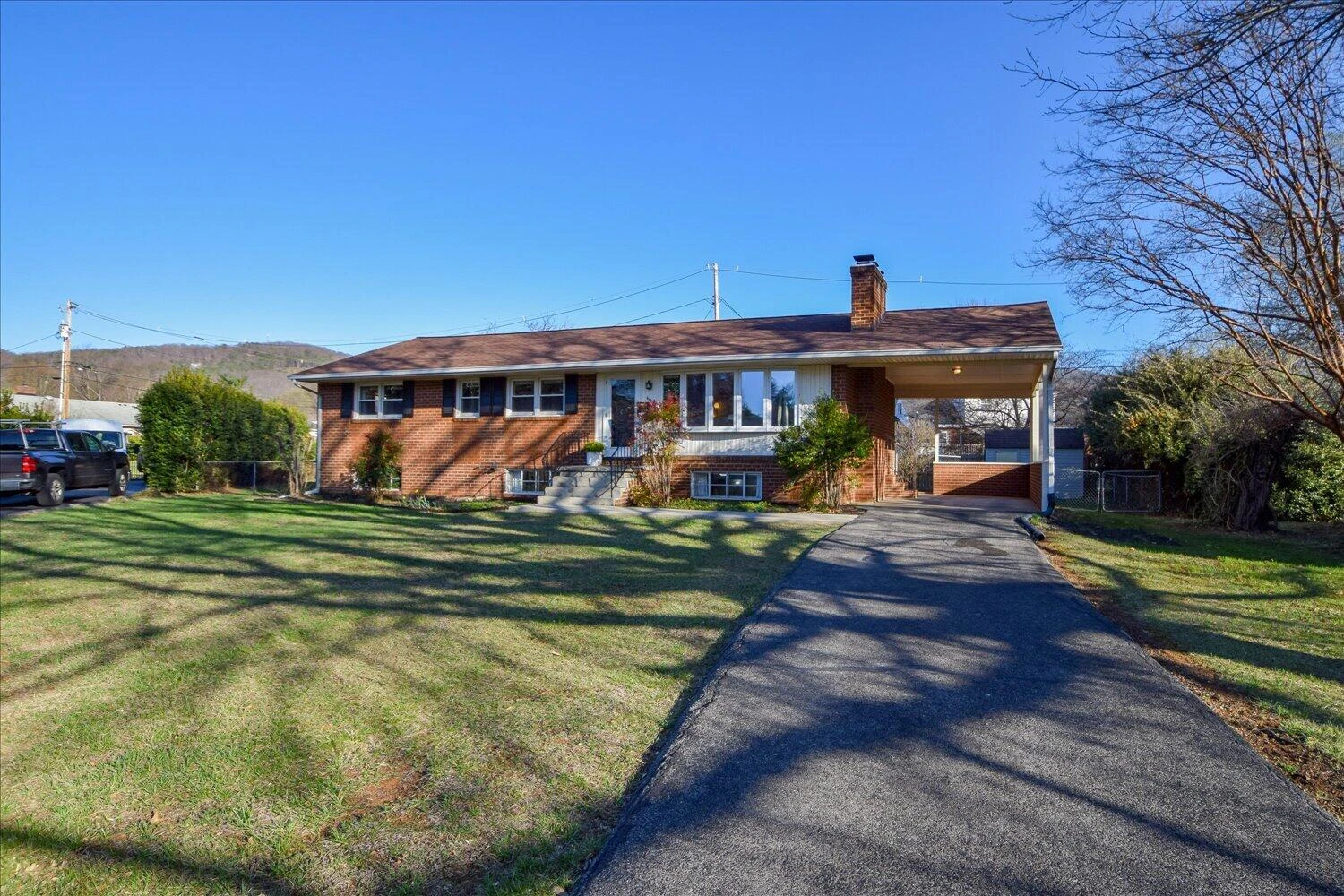 643 Fernwood DR - Photo 30