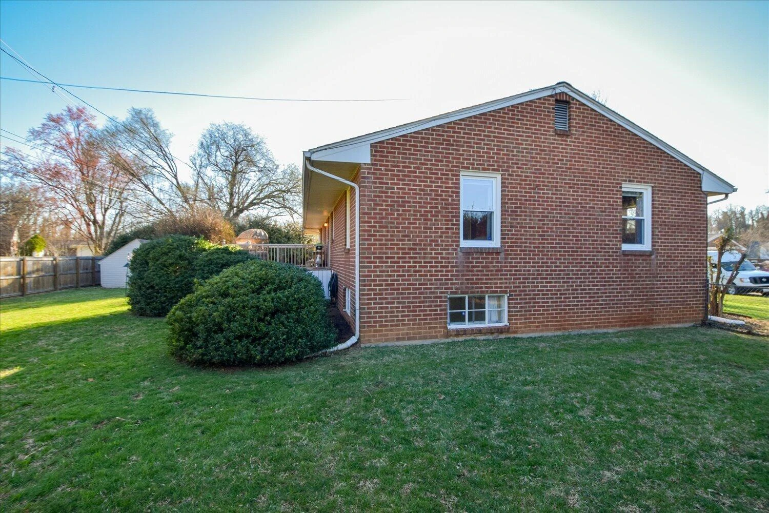 643 Fernwood DR - Photo 32
