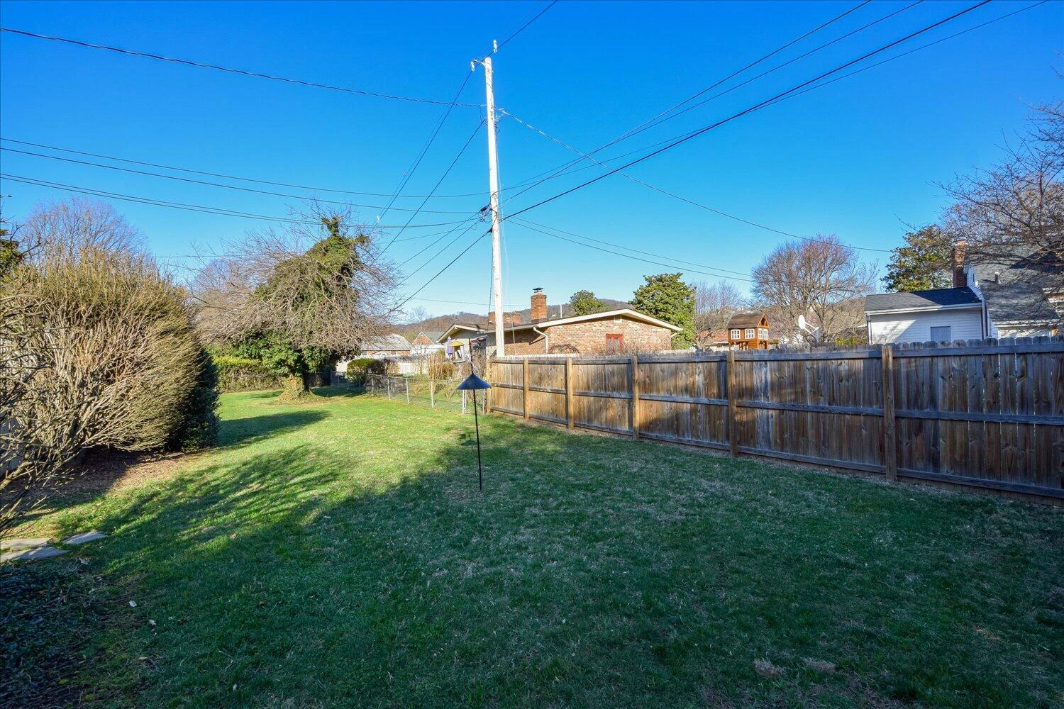 643 Fernwood DR - Photo 37