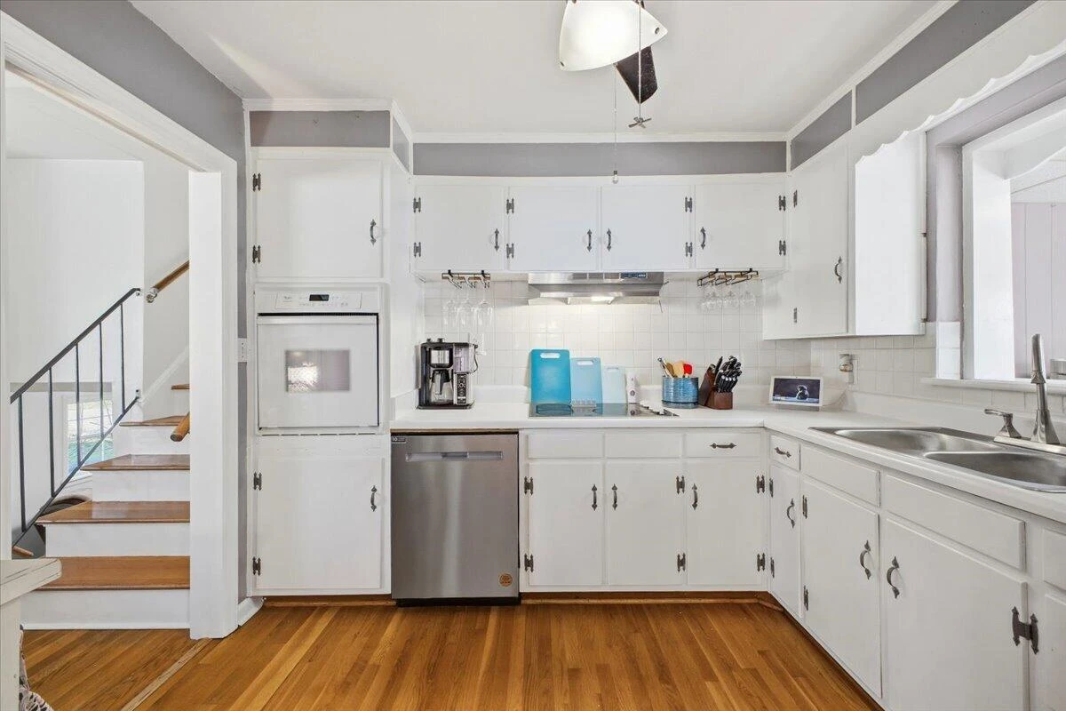 165 Oaklawn AVE NE - Photo 14