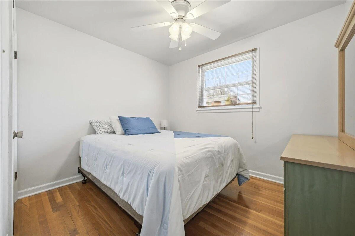 165 Oaklawn AVE NE - Photo 26