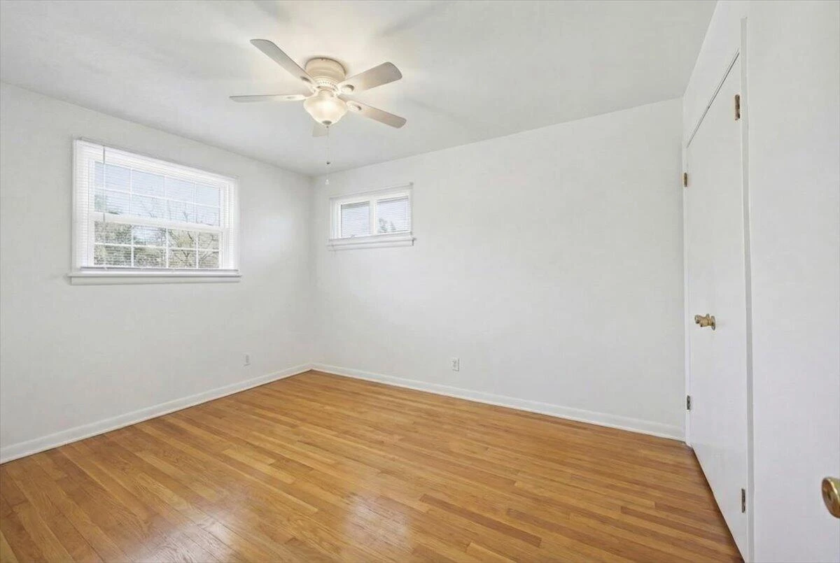 165 Oaklawn AVE NE - Photo 27