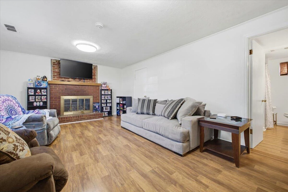 165 Oaklawn AVE NE - Photo 30