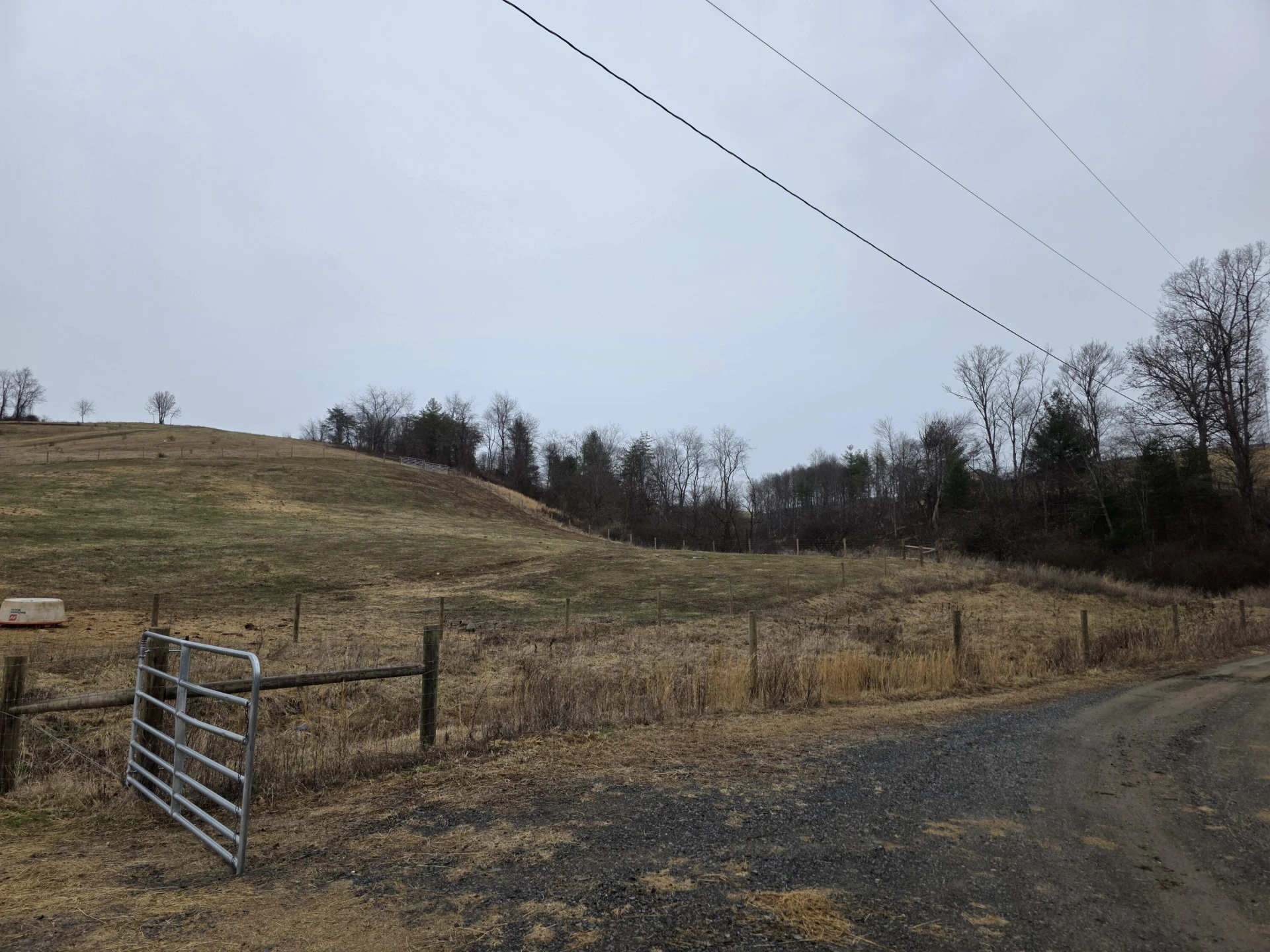 954 Island Creek DR - Photo 14