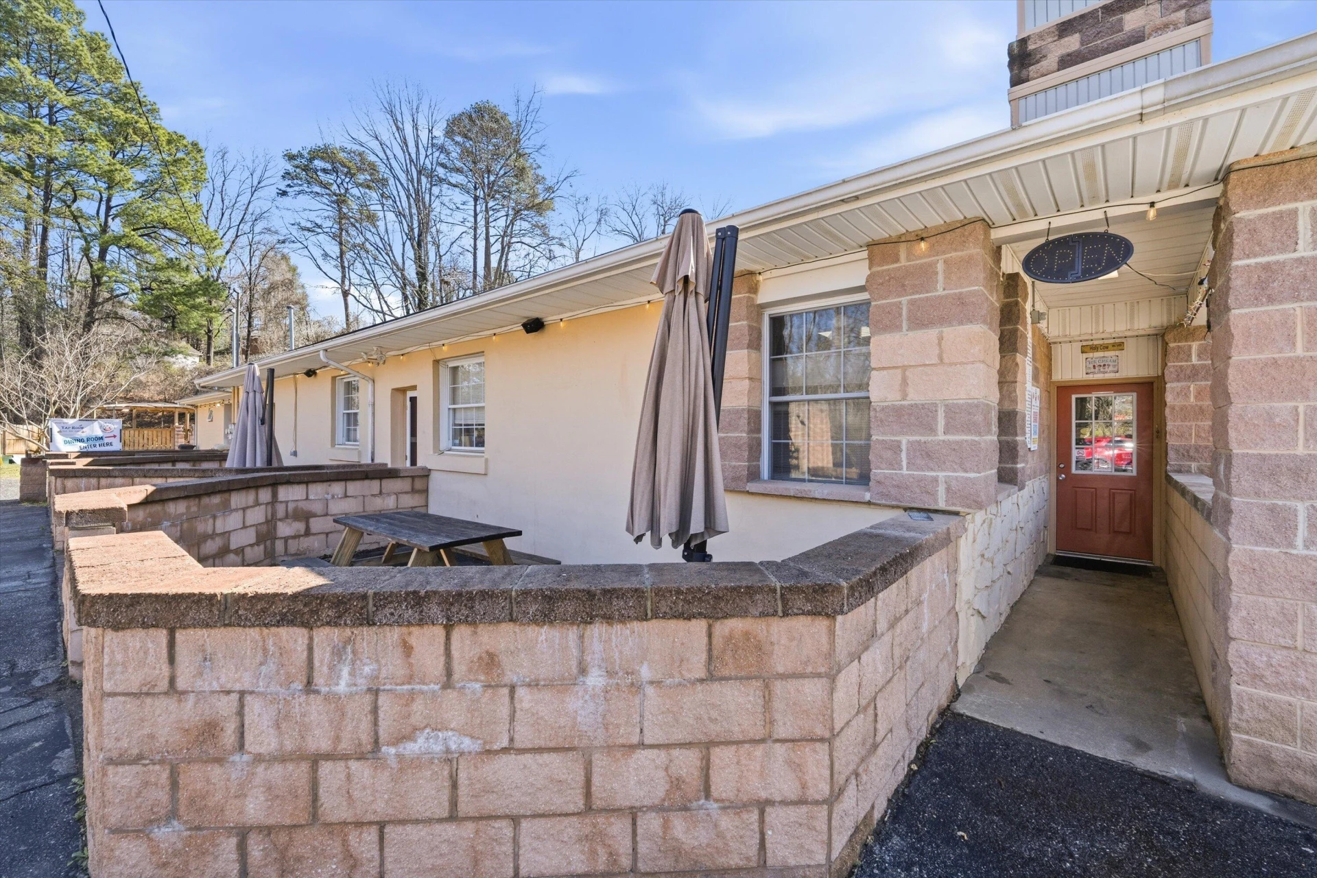 1420 VIRGINIA AVE - Photo 3