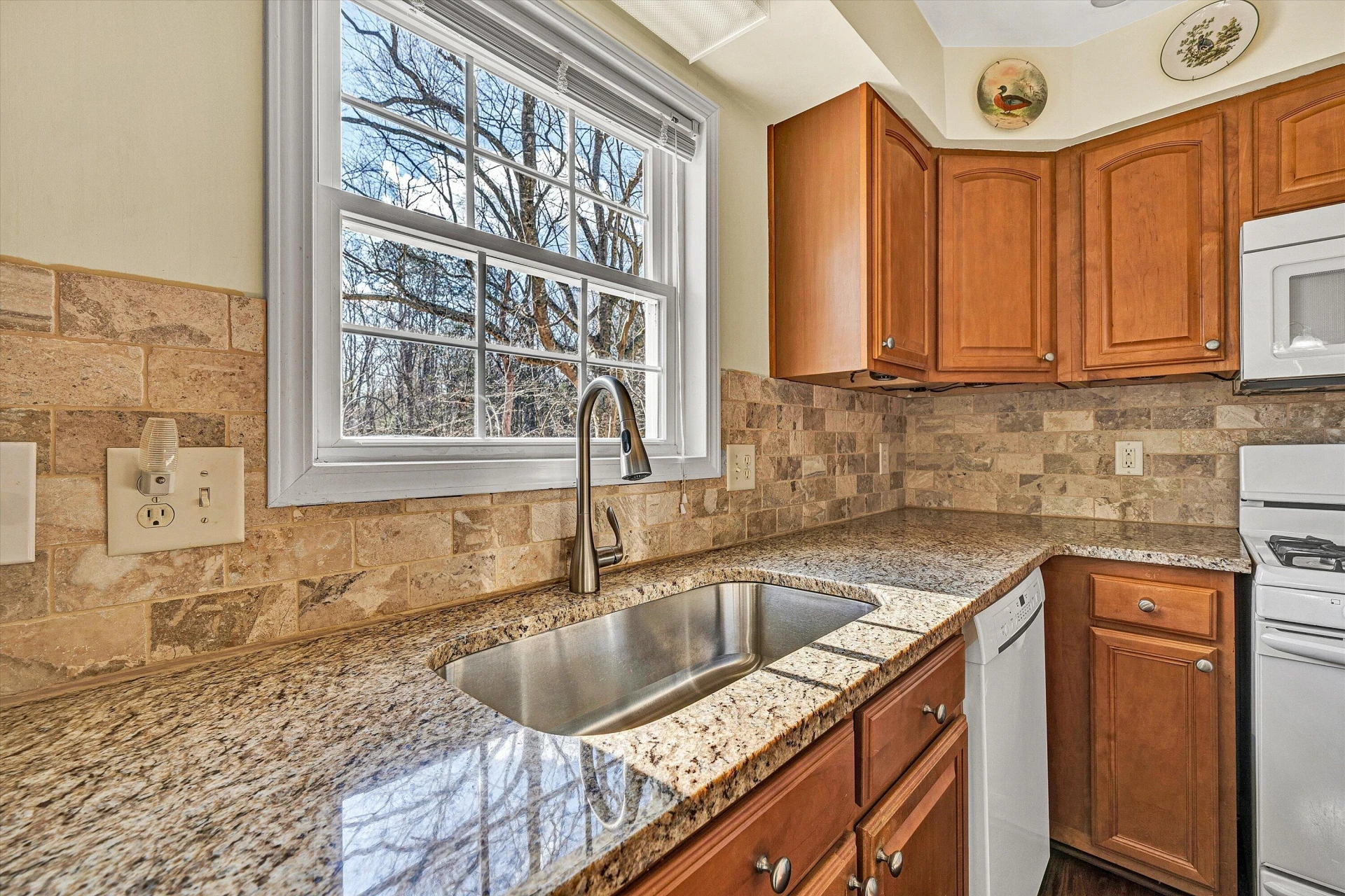 1164 DRY HILL RD - Photo 27
