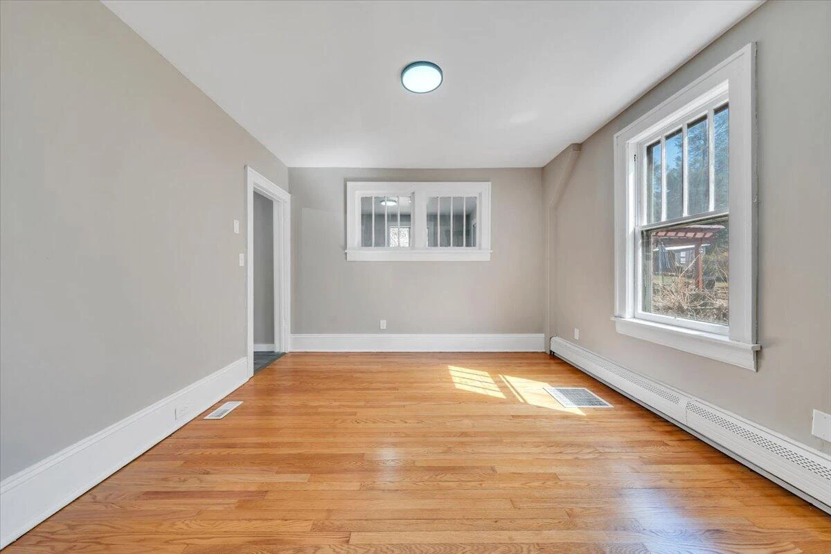 3219 Collingwood ST NE - Photo 14