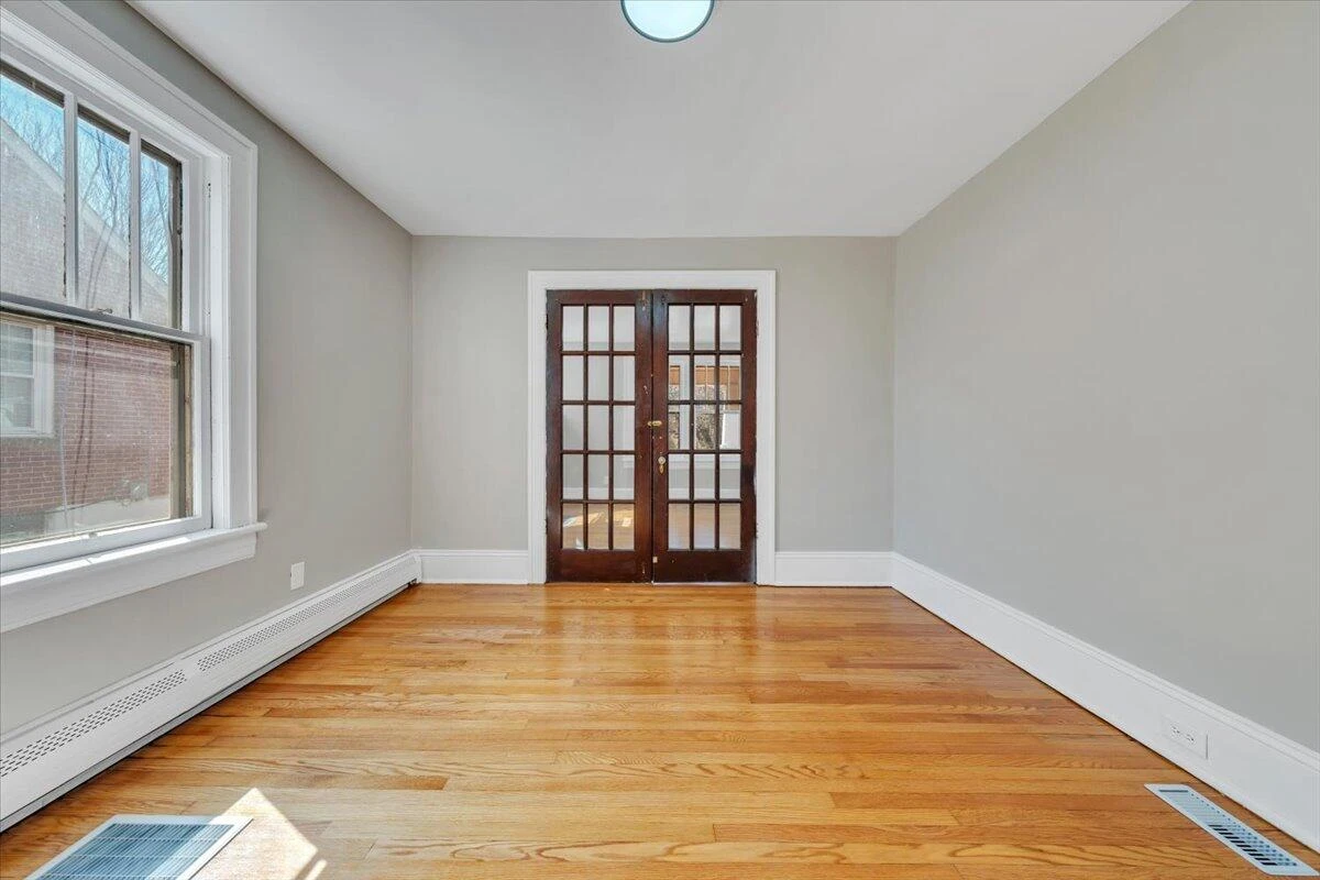 3219 Collingwood ST NE - Photo 18